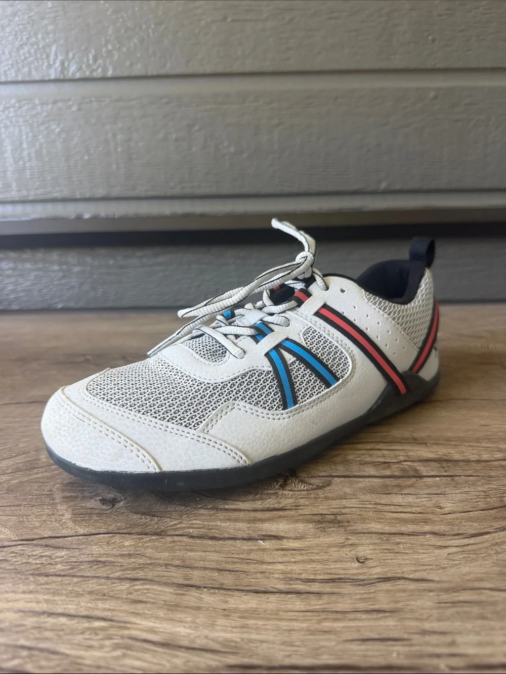 XERO Men's Athletic Barefoot Sneakers in White with Blue Red Accents size M 8.5